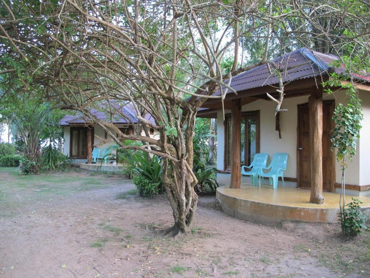 Koh Yao Noi Beach Resort Buitenkant foto