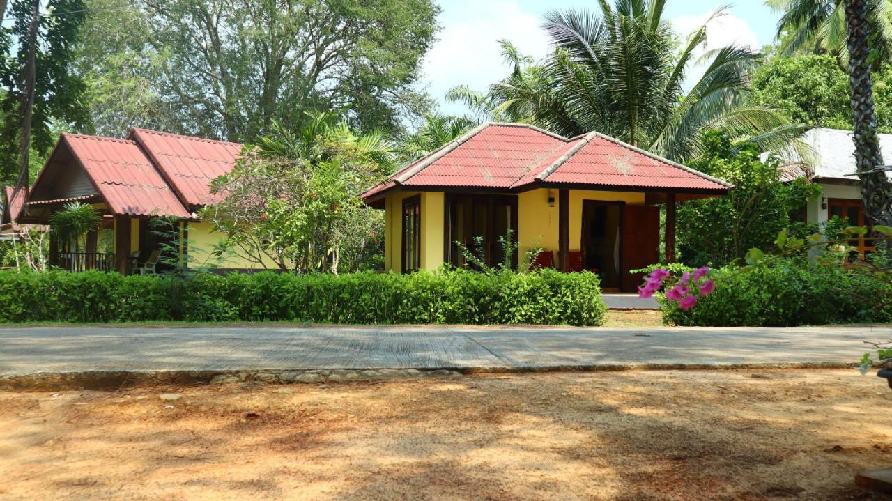 Koh Yao Noi Beach Resort Buitenkant foto